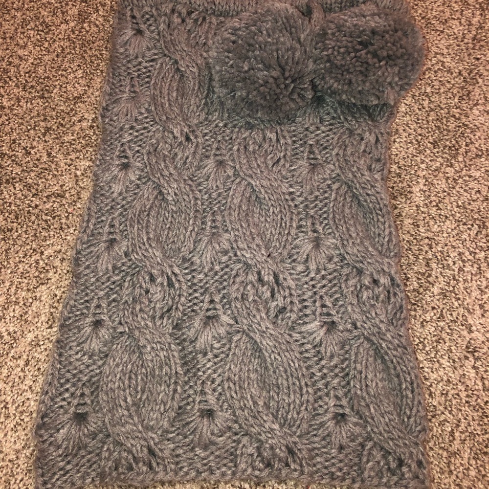 Aerie scarf